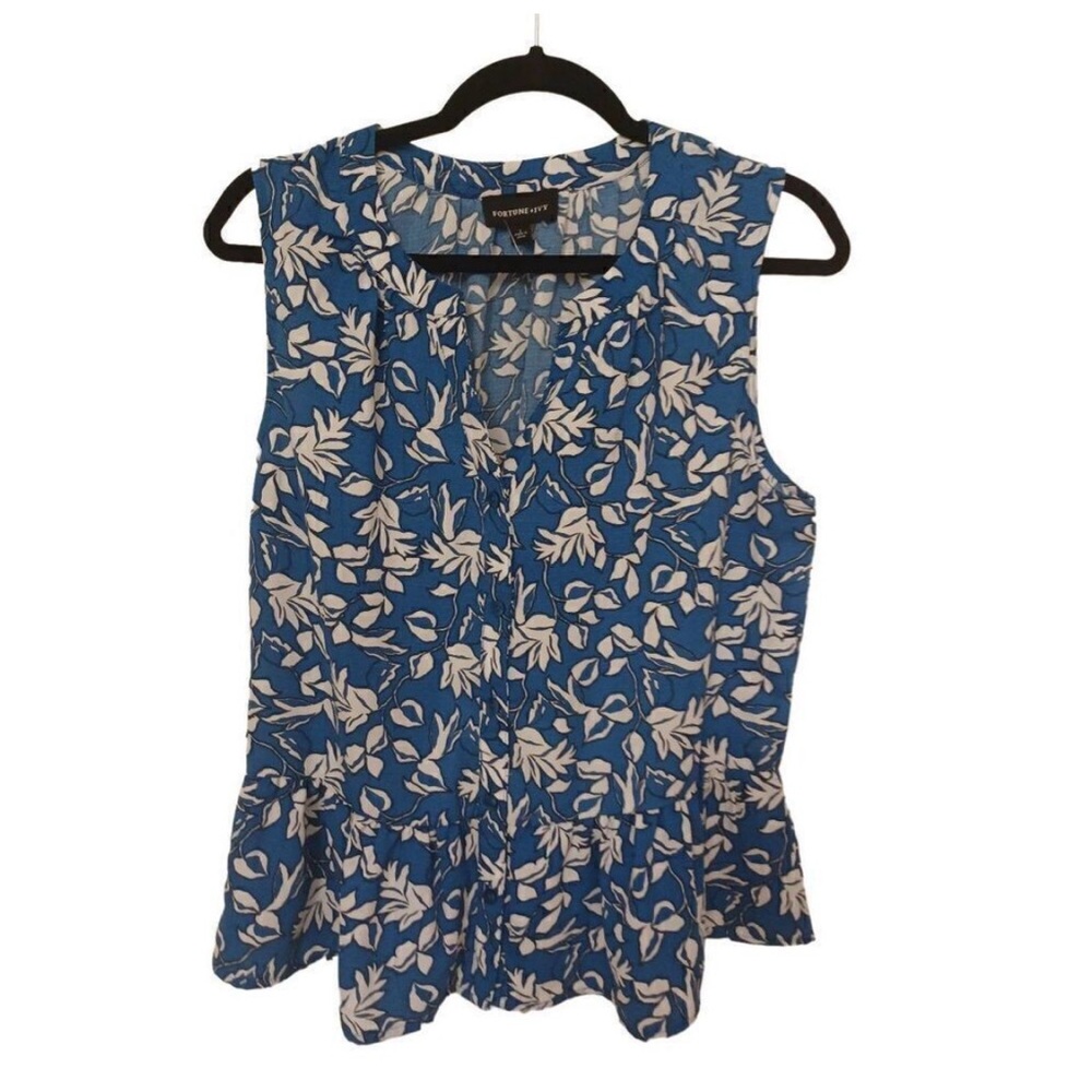 Fortune ivy new Blue Floral Sleeveless Top